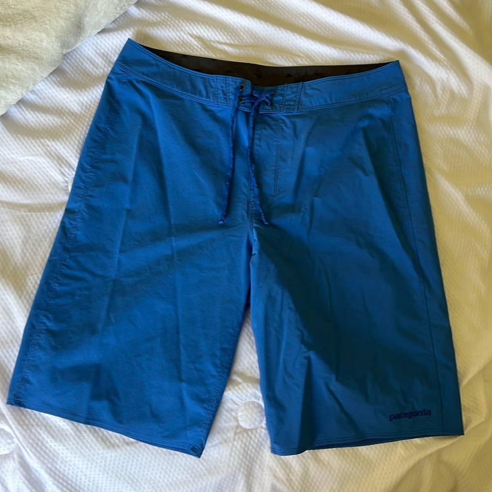 NWOT Patagonia Board Shorts, size 32, 21” length